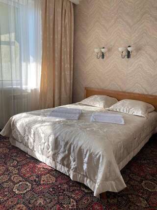 Гостиница Гостевой дом Рыбинск Апартаменты с 1 спальней и балконом-1